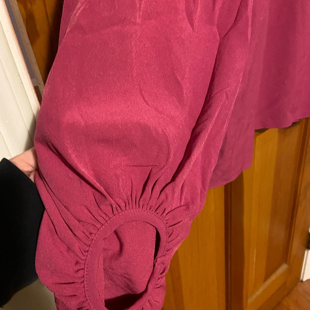 Pink top - Picture 2 of 6